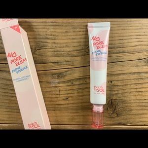 No Pore-Blem Prime Essence